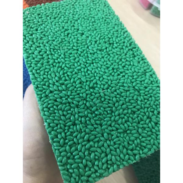 Rice Shape Permeable Anti Fading Rubber Granules Flooring
