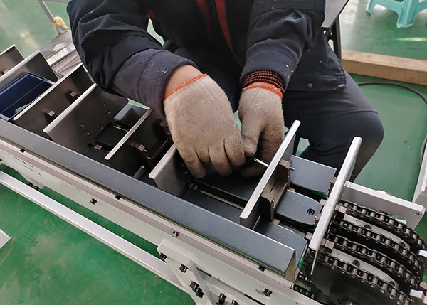 Inserted 55ppm 220V Sanitary Pads Packaging Machine With Stacker