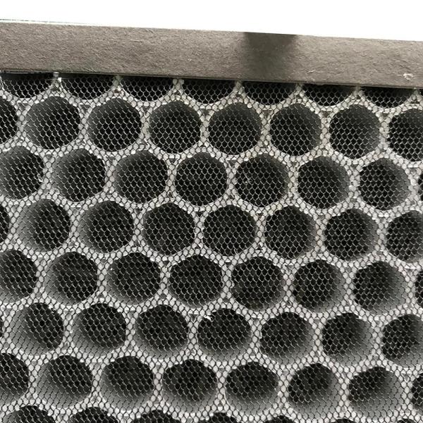 High Filtration Precision Honeycomb Carbon Filter Low Wind Resistance