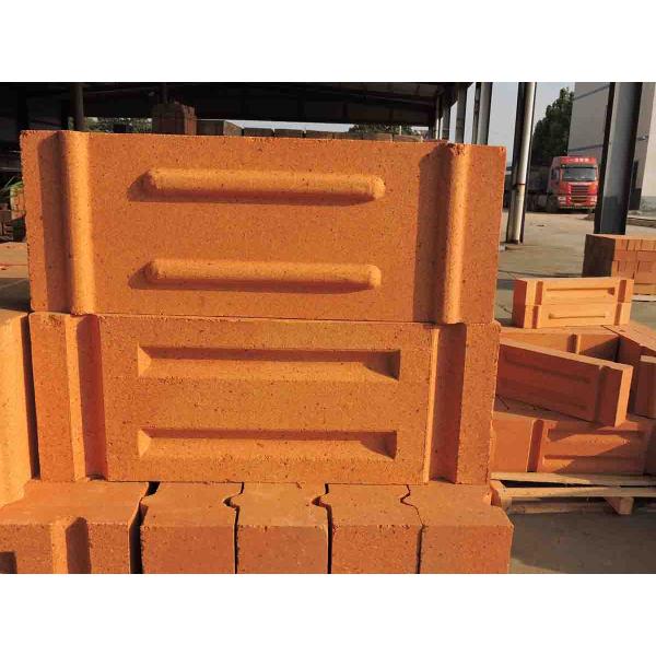 Heteromophic Furnace Insulating Refractory Brick Good Thermal Stability 2.45g/Cm3