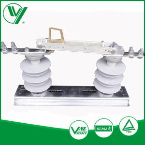 China Outdoor 12KV 400A Three Post Low Voltage Isolator Electric AC Isolation Switch on sale