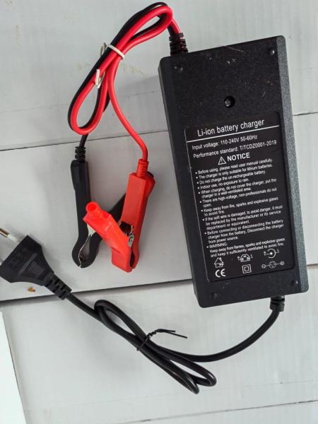 Cheap Smart Lithium Ion Battery Charger For 24V 8S Lifepo4 Packs 29.2V 2A for sale