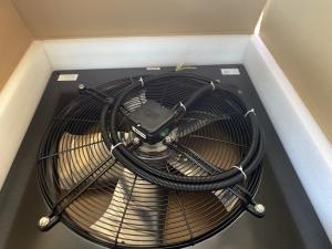 China ALA 560D4-4S00-T IP54 External Rotor AC Axial Cooling Fan For HVAC on sale