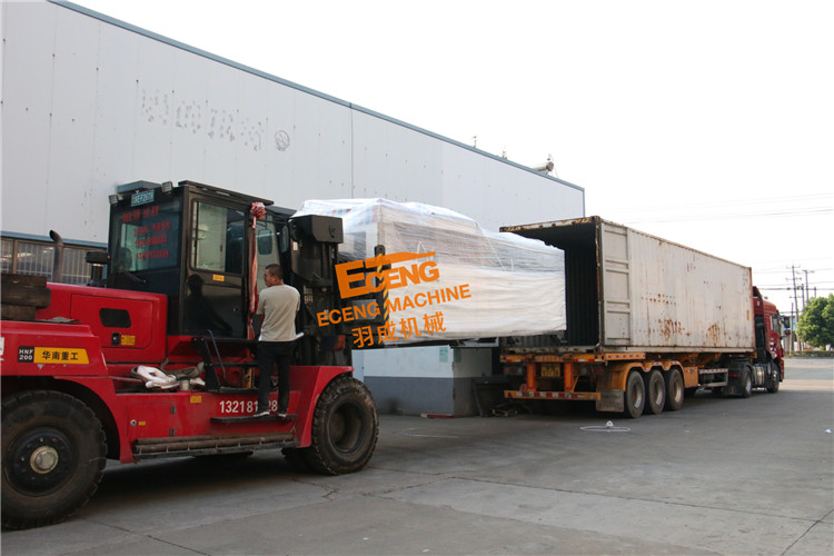 LDPE HDPE PET Stretch Blowing Machine Plastic Bottle Molding 8000PCS/HR