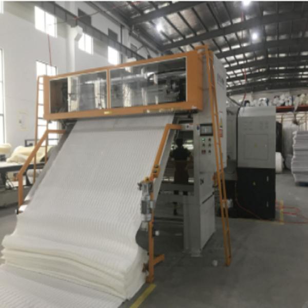 OEM Gel Infused Memory Foam Mattress , noisefree Hotel Quality King Size Mattress