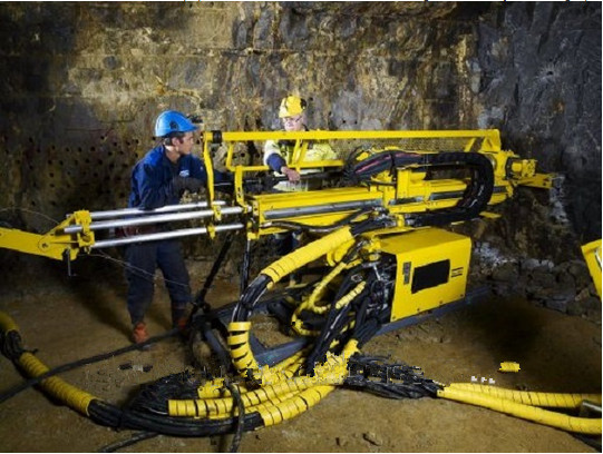 2000m Drilling Depth Underground Drill Rig Diamec U8 With APC Control Deep Hole Drilling