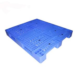 Best 1300x1100 Injection Molded Plastic Pallets Rackable HDPE 3 Runners wholesale