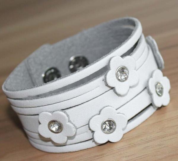Cheap Flower leather women’s cuff bracelets, wide leather bracelet for sale