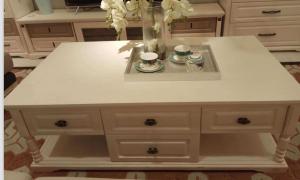 White Color 1.3m European Style Coffee Table With Melamine Four Drawers