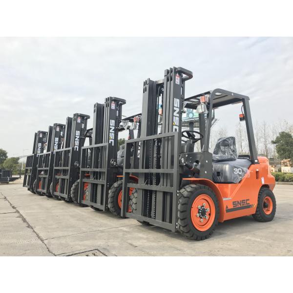 1150mm Fork Length 4 Ton 4-Wheel Telehandler Forklifts for Off Road and Rough Terrain