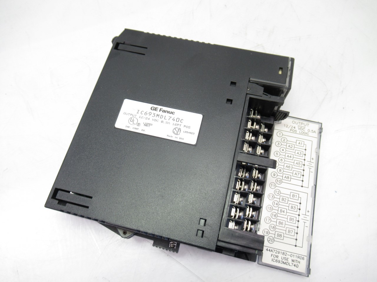 GE Fanuc PLC IC693MDL752 Negative Logic Output Module