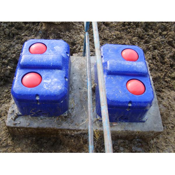 Anti Freeze Two Balls LLDPE Livestock Water Tank 85L For Cows