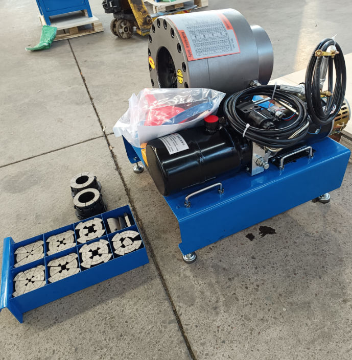Finished crimped hose sample