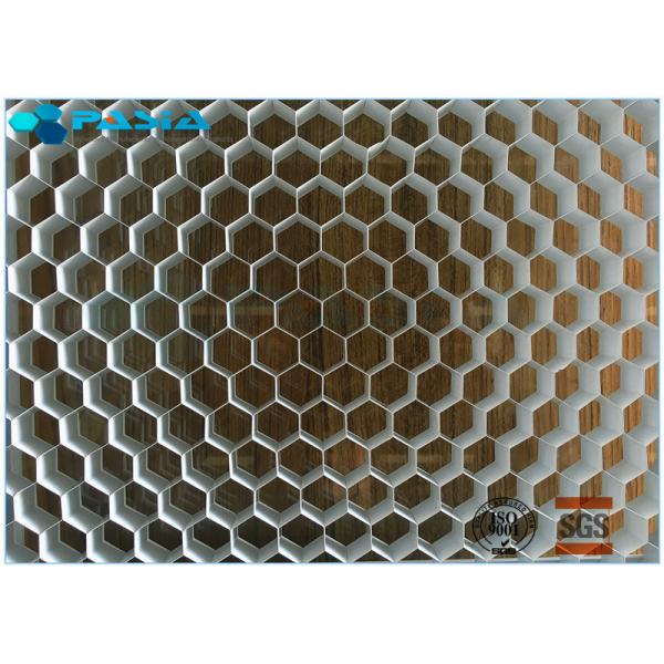 Traffic Tools Honeycomb Structure , Honeycomb Material With Different Specificat