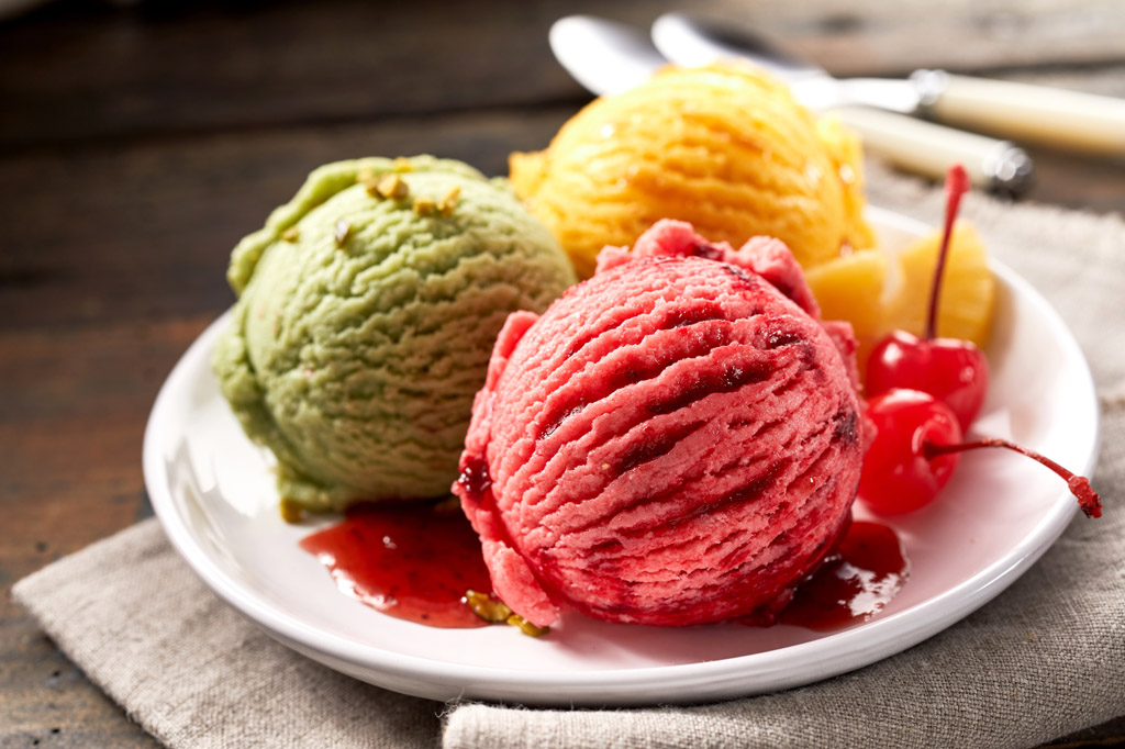 Flavored Fruit Hand Ice Cream Maker Crank , Non Electric Juice Machine