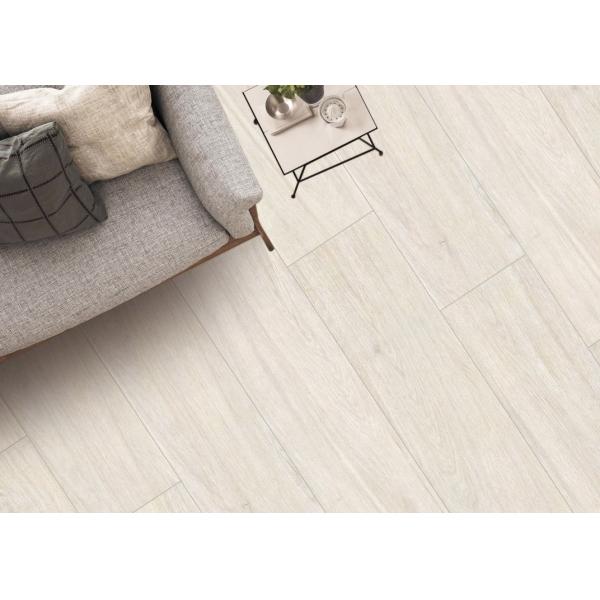 Simple Lines Timber Ceramic Tiles Material Firm Low Water Absorption