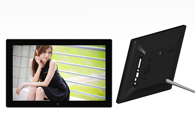 digital picture frame with music