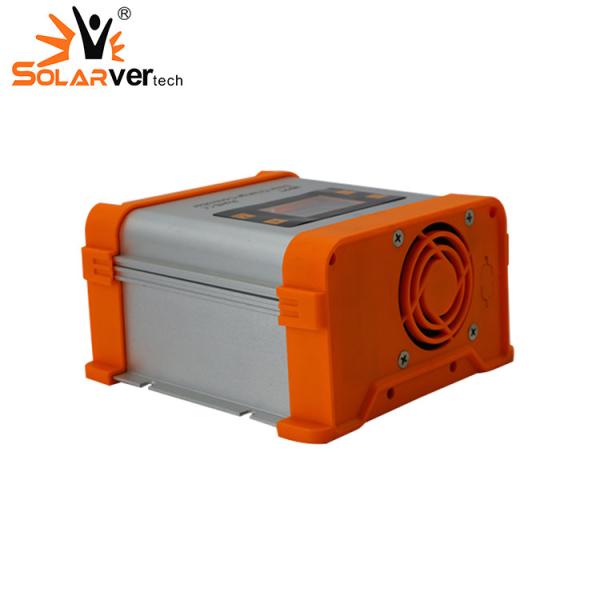 Cheap LCD Lightweight MPPT Charge Controller , Practical Solar MPPT Controller for sale