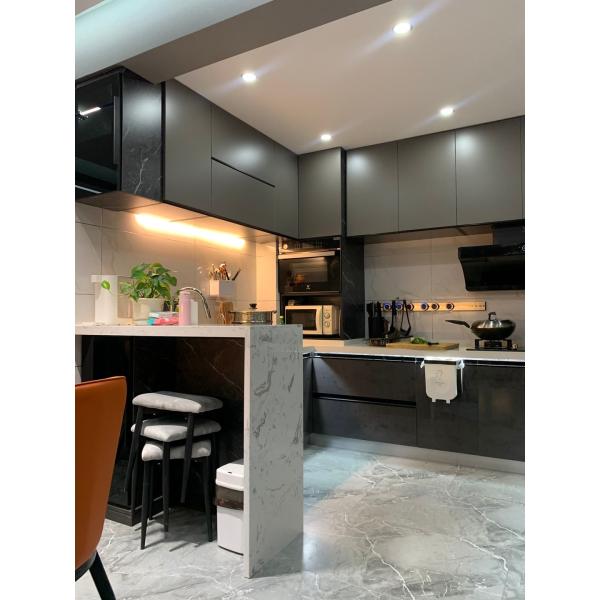 Contemporary Modern Style Two Tone Slab Panel Dark Kitchen Cabinet