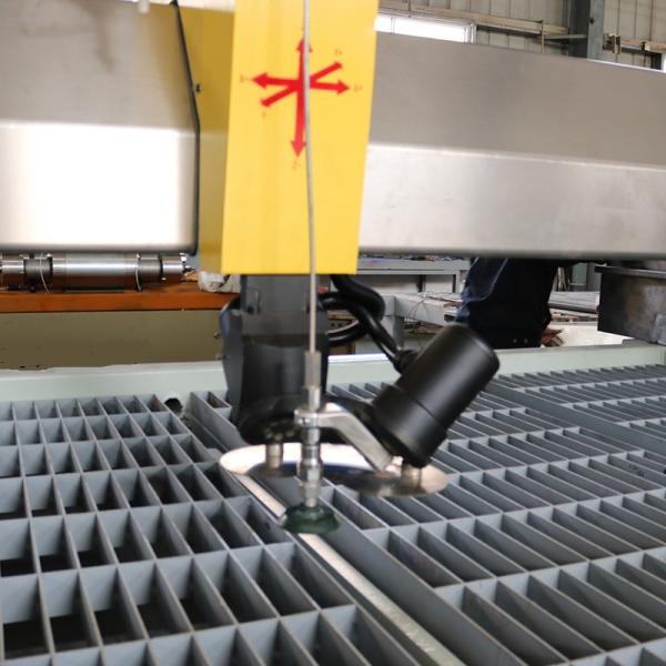 5 Axis Water Jet Cutting Machine