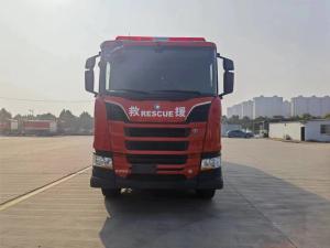 11kW/T 23600L Large Airport Fire Engine Water Tank Fire Truck PM240/SG240