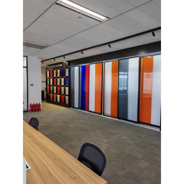 Red Polycarbonate Hollow Sheet For Lightweight And Impact-Resistant Needs