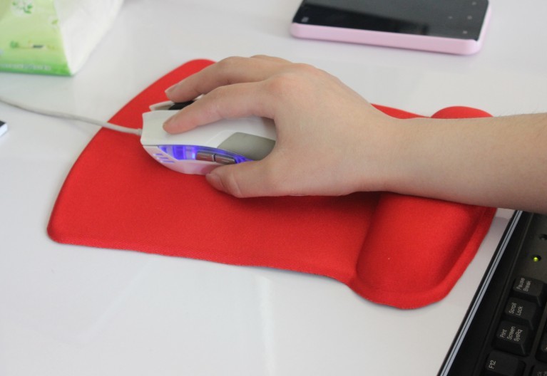 Memory Foam Ergonomic Mouse Pad With Wrist Support Anti Slip