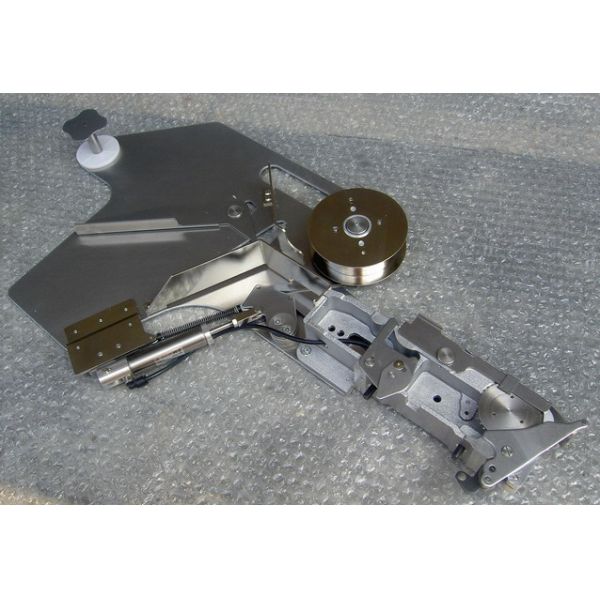 Automatic SMT Spare Part Yamaha Standard CL Series Pneumatic Feeder KW1M5500 010