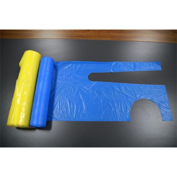 Colorful Flat Pack Disposable PE Apron , Unisex LDPE / HDPE Plastic Aprons