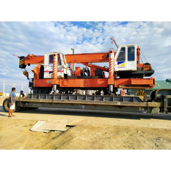 Driven Pile Machine ZYC280 1.8m Piling Stroke Eco - Friendly Feature With No Noise