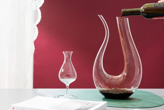 1000ML U Shaped Swan Crystal Wine Decanter 35oz Hand Blown Lead Free