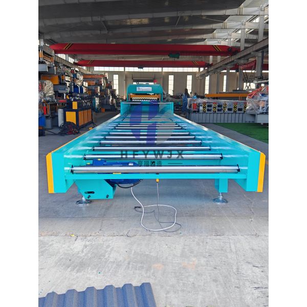 C21 Russia Type Single Layer Trapezoid Roof Sheet Making Machine with PLC Control System, 40M/min Forming Speed, and 23 Row Molding for Metal Roofing