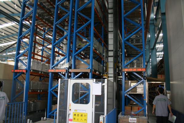 Cheap heavy duty pallet Automatic Storage And Retrieval System with cold rolled steel , 30M for sale