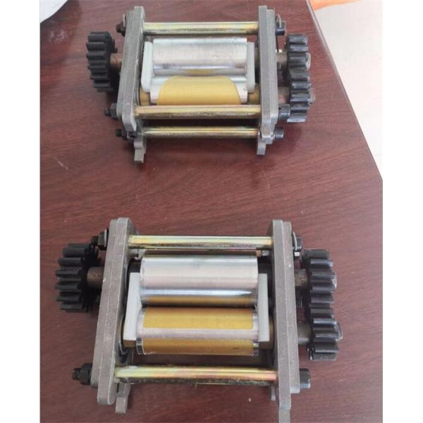 desktop dumpling skin machine, wonton skin machine, dumpling wrapper machine