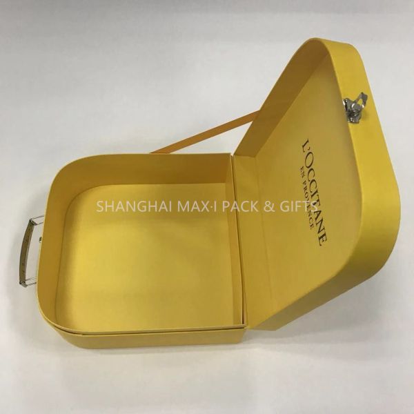 Yellow Bespoke Luxury Packaging Boxes Handle Custom Tab Lock Paper Printing