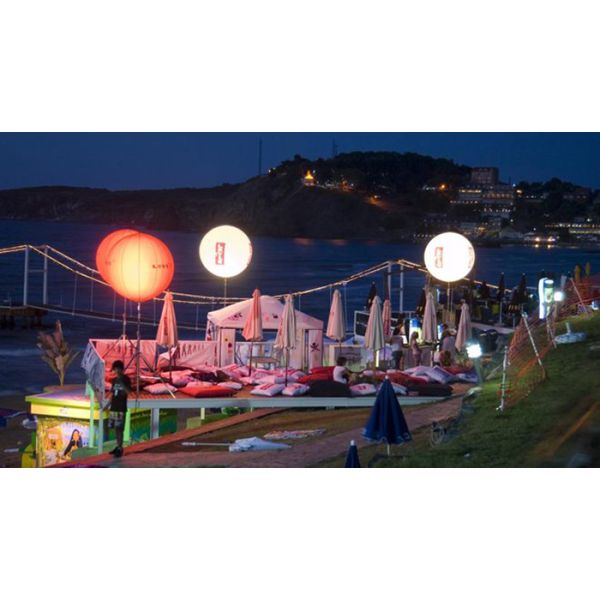 Dedicated Moon Balloon Light 200w Event Decoration 1.5m / 2m Truss Mount