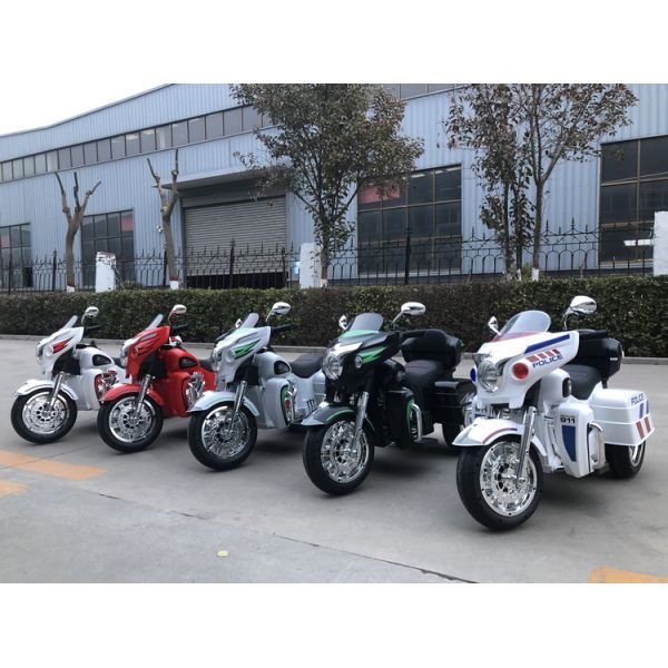 Max Loading USB Interface Plastic Type PP Ride On Police Car For Kids 2022 Newest