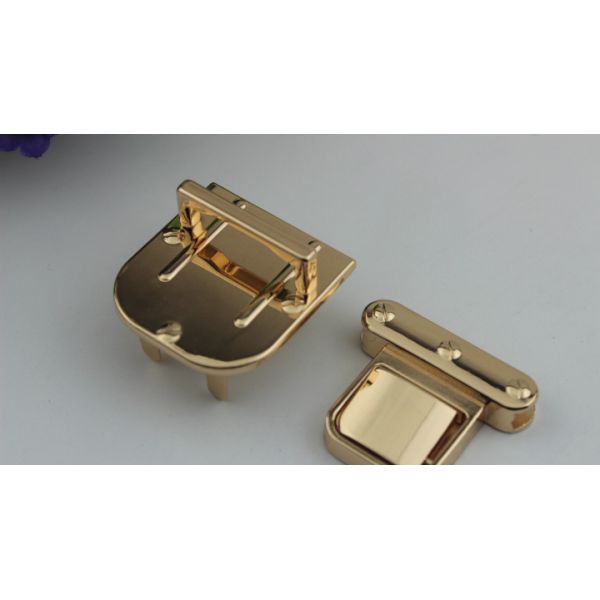 Good plating hardware light gold zinc alloy bag push press locks