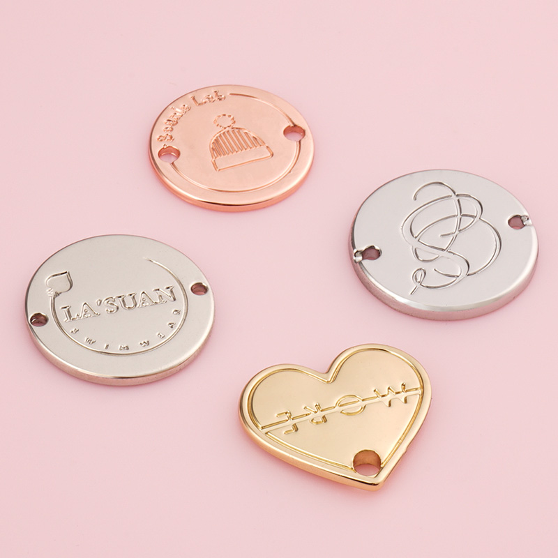 SGS Approved Custom Metal Logo Tags Sew Clothing Label For Personalized Clothes Bags