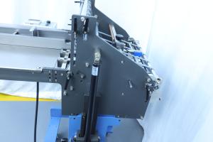 320LS Paper Stacker Machine Vertical Width 320mm With Batch Counter