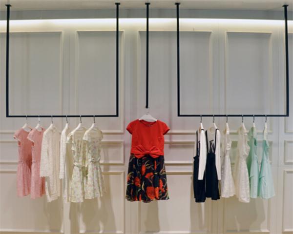 Cheap Simple Design Hanging Clothes Display Rack / Retail Clothing Racks 3 Meters Height for sale