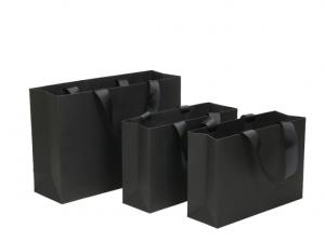 Best Soft Edge Black Paper Carrier Bags , Recycled Gift Bags Various Shape Available wholesale