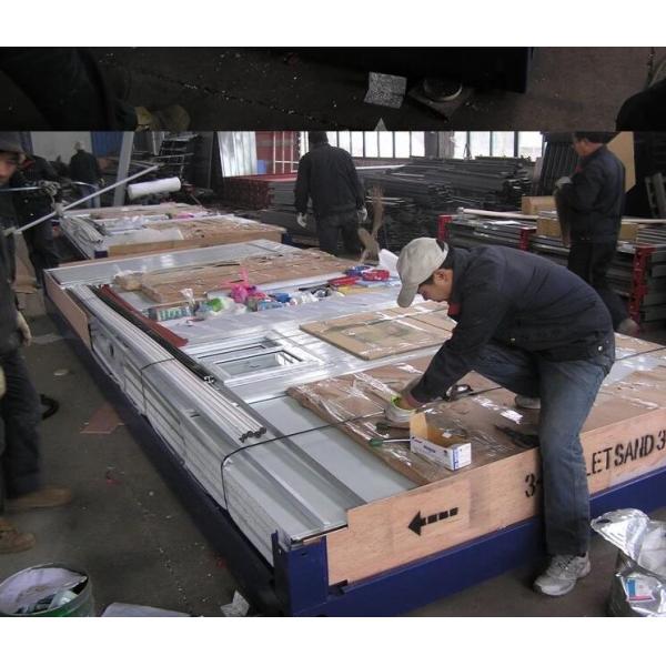Temporary Custom Container House Environment Friendly Aluminum Frame Door