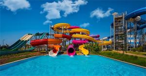 7m Width Private Pool Water Slides Children Amusement Park Games Amuse Ride