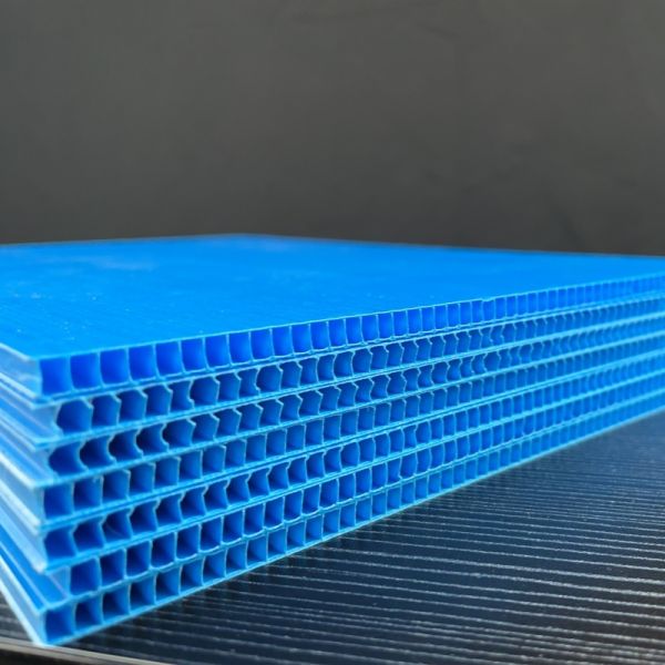Customizable Corflute Sheet Waterproof Corrugated Plastic Board for Advertising Signs Packaging Protection Display Panels and Outdoor Promotional