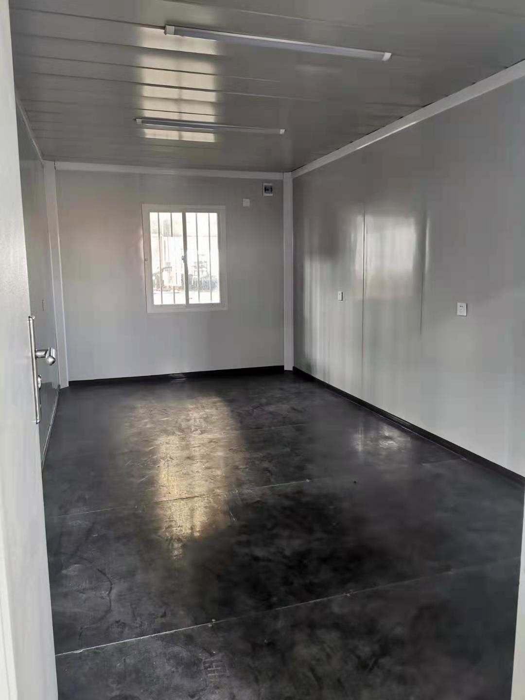 Tiny Prefab Shipping Container Homes , 20ft Movable Premade Container Homes