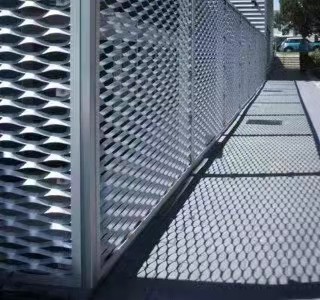 Plain Decorative Expanded Metal Mesh Sheet T304 4.0mm Thickness 2.5m Width