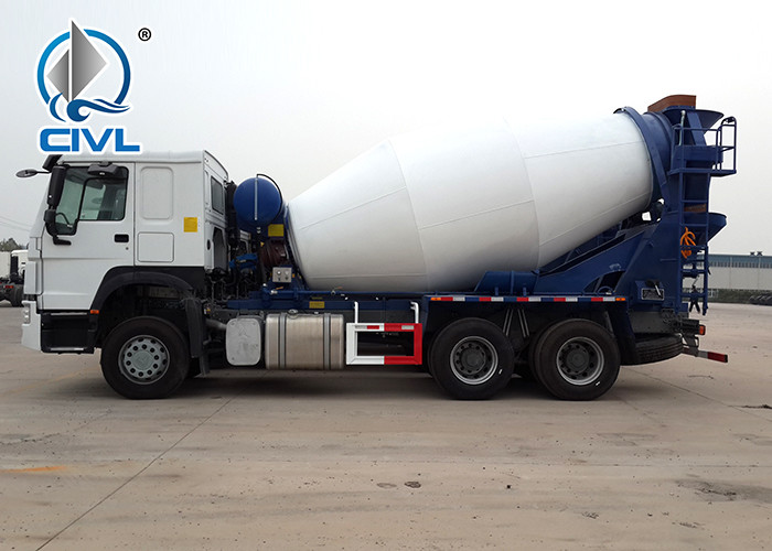 Sinotruk HOWO 6x4 Concrete Mixer Trucks Concrete Mixing Equipment in White,8 Cubic Meters