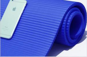 Best 2016 Hot Sale Non Slip PVC Thick Yoga Mats With Carry Strap ,Available 10 Colors Choice,Eco-Friendly wholesale