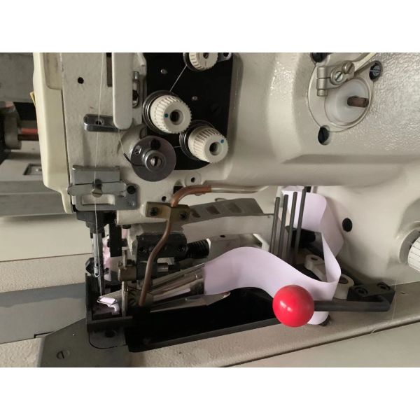 Mattress Edge Trimming Overlock Machine
